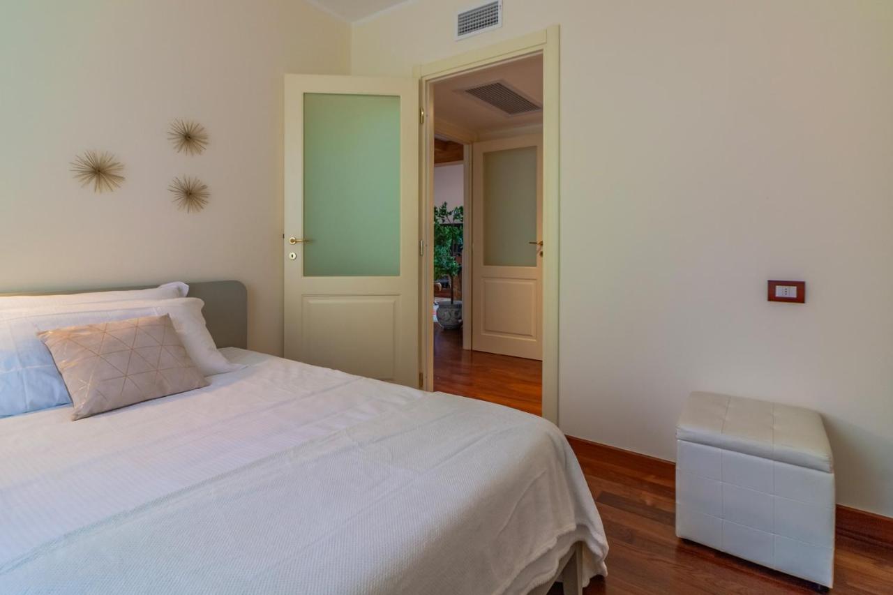 Ferienwohnung Aglaia Luxury Lake View By Wonderful Italy Abbadia Lariana Exterior foto